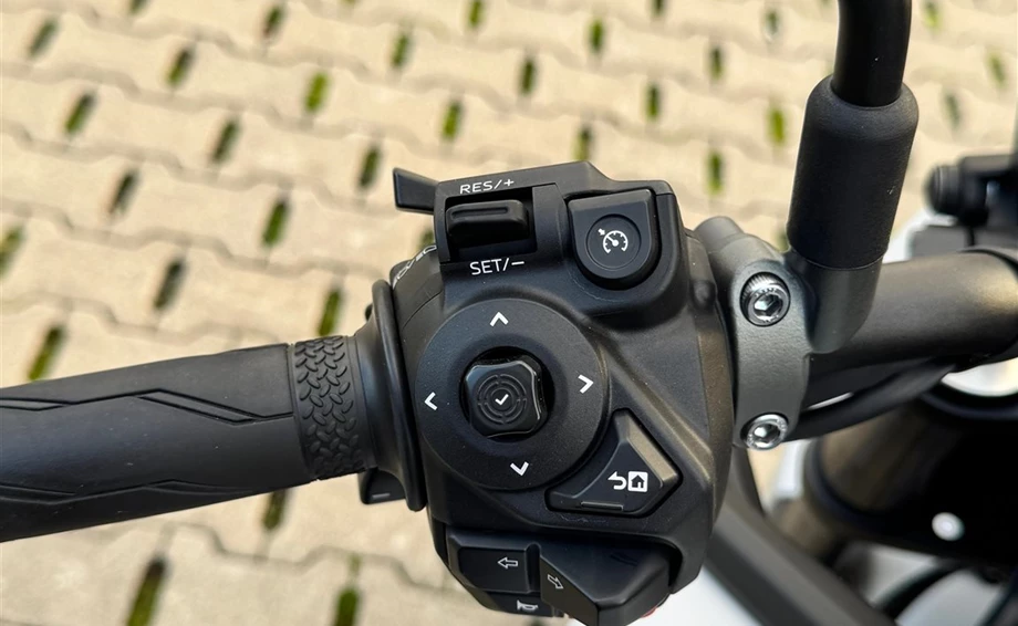 Angebot Yamaha MT-09 Y-AMT 35kW Bild 13: Angebot Yamaha MT-09 Y-AMT 35kW