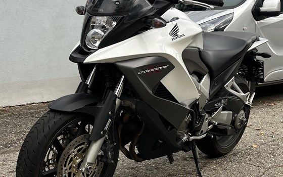 Gebrauchtmotorrad Honda VFR800X Crossrunner - Bild 2 Gebrauchtmotorrad Honda VFR800X Crossrunner - Bild 2