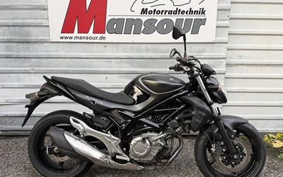 Suzuki SFV 650 Gladius