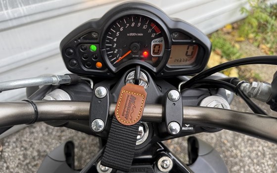 Gebrauchtmotorrad Suzuki SFV 650 Gladius - Bild 6