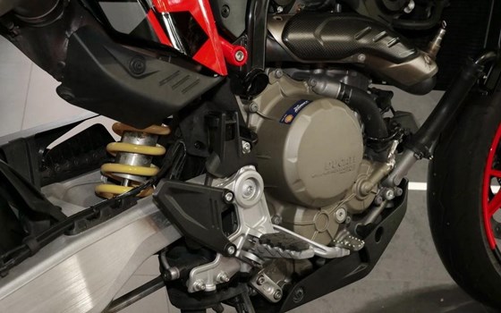 Gebrauchtmotorrad Ducati Hypermotard 698 Mono RVE - Bild 10