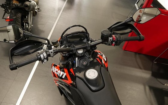 Gebrauchtmotorrad Ducati Hypermotard 698 Mono RVE - Bild 7