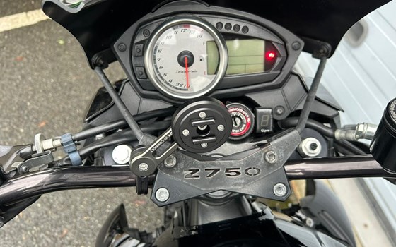 Gebrauchtmotorrad Kawasaki Z 750 - Bild 9