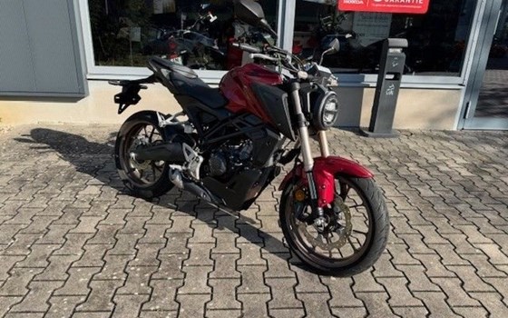 Gebrauchtmotorrad Honda CB125R - Bild 1