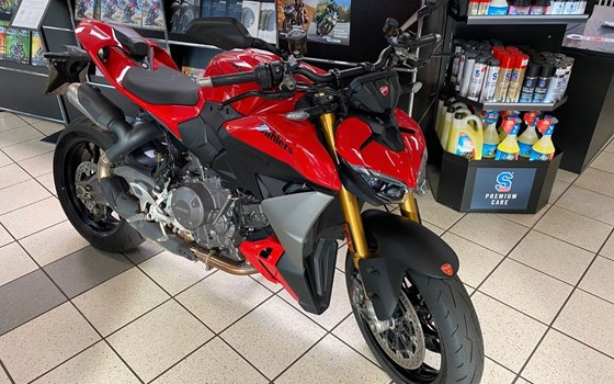 Gebrauchtmotorrad Ducati Streetfighter V2 S - Bild 13