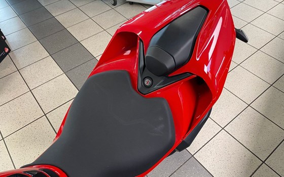 Gebrauchtmotorrad Ducati Streetfighter V2 S - Bild 3