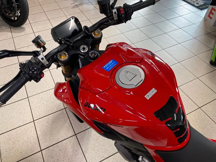 Angebot Ducati Streetfighter V2 S Bild 6: Angebot Ducati Streetfighter V2 S