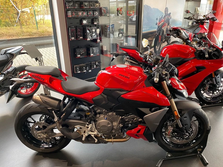 Angebot Ducati Streetfighter V2 Bild 1: Angebot Ducati Streetfighter V2