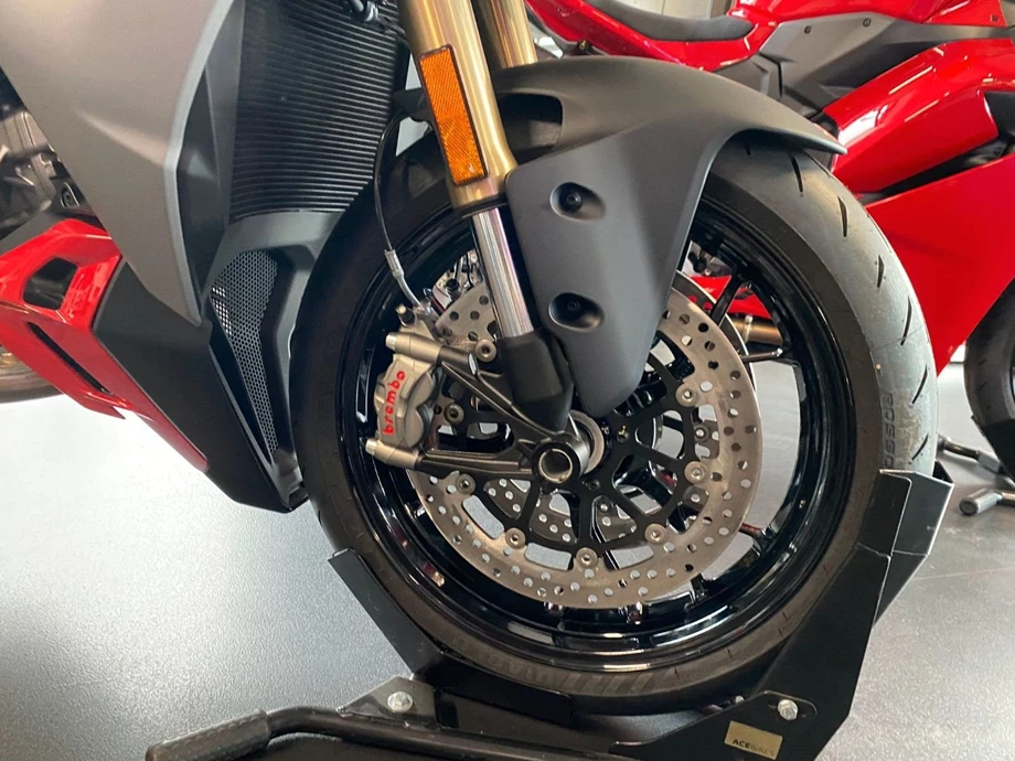 Angebot Ducati Streetfighter V2 Bild 10: Angebot Ducati Streetfighter V2