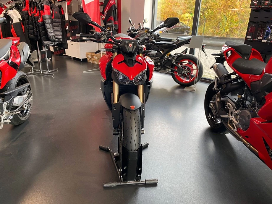 Angebot Ducati Streetfighter V2 Bild 2: Angebot Ducati Streetfighter V2