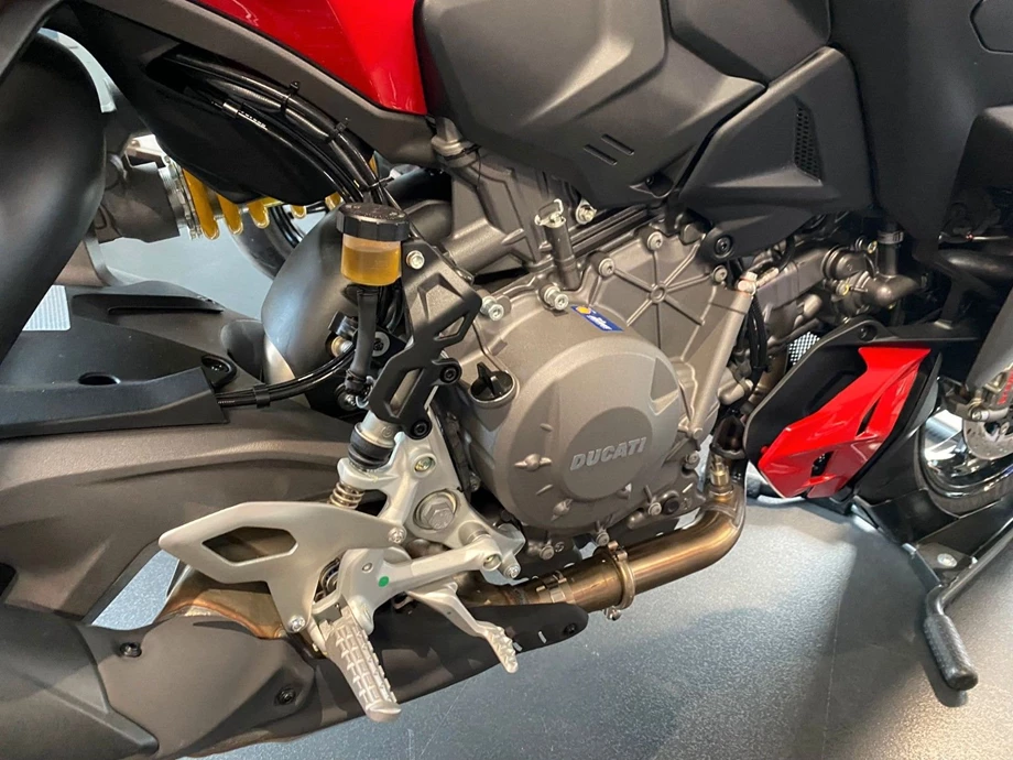 Angebot Ducati Streetfighter V2 Bild 6: Angebot Ducati Streetfighter V2