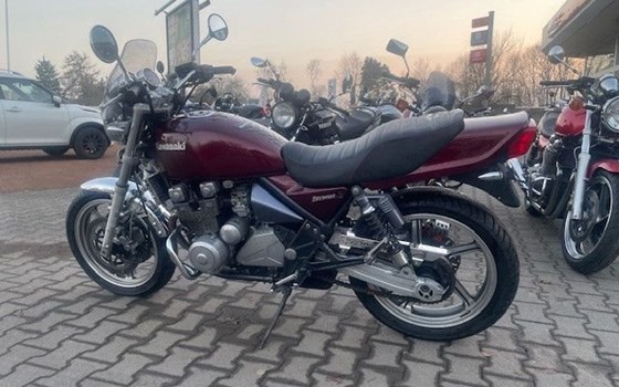 Gebrauchtmotorrad Kawasaki Zephyr 550 - Bild 2