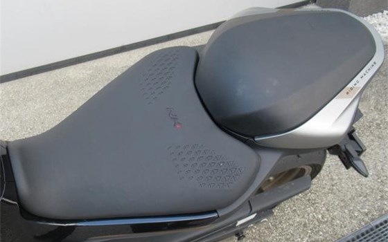 Gebrauchtmotorrad CFMOTO 800NK Advanced - Bild 19 Gebrauchtmotorrad CFMOTO 800NK Advanced - Bild 19