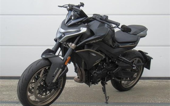 Gebrauchtmotorrad CFMOTO 800NK Advanced - Bild 4