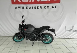 Neumotorrad Yamaha MT-09 Y-AMT Neumotorrad Yamaha MT-09 Y-AMT