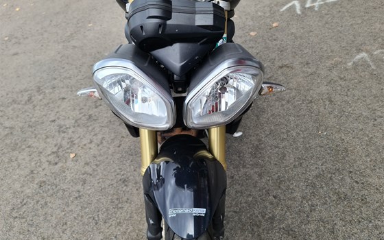 Gebrauchtmotorrad Triumph Street Triple - Bild 7 Gebrauchtmotorrad Triumph Street Triple - Bild 7