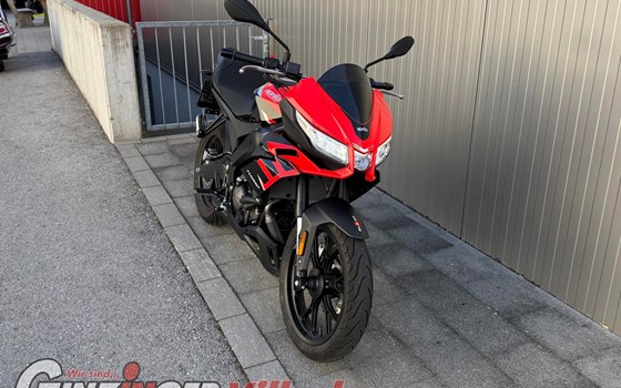 Gebrauchtmotorrad Aprilia Tuono 125 - Bild 9 Gebrauchtmotorrad Aprilia Tuono 125 - Bild 9