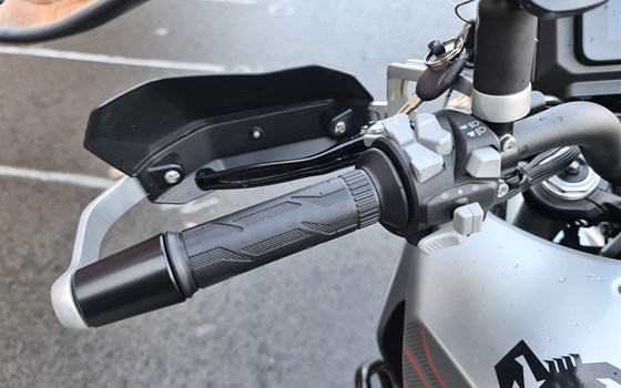 Gebrauchtmotorrad QJ Motor SRT 700 SX - Bild 10