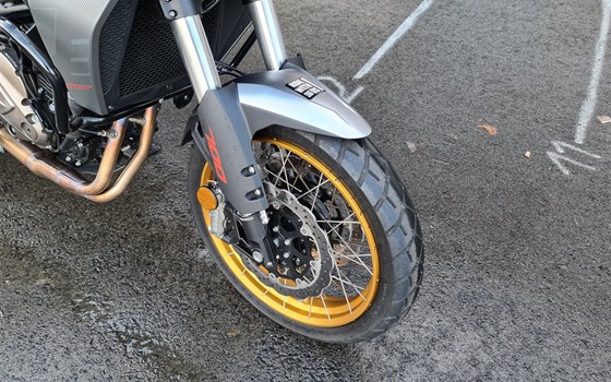 Gebrauchtmotorrad QJ Motor SRT 700 SX - Bild 5