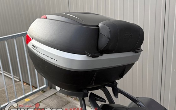 Gebrauchtmotorrad Suzuki GSX-S1000GT - Bild 7 Gebrauchtmotorrad Suzuki GSX-S1000GT - Bild 7