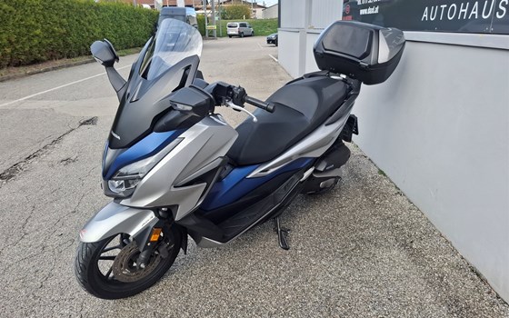 Gebrauchtmotorrad Honda Forza 125 - Bild 4 Gebrauchtmotorrad Honda Forza 125 - Bild 4