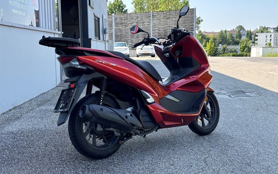 Gebrauchtmotorrad Honda PCX125 - Bild 4 Gebrauchtmotorrad Honda PCX125 - Bild 4