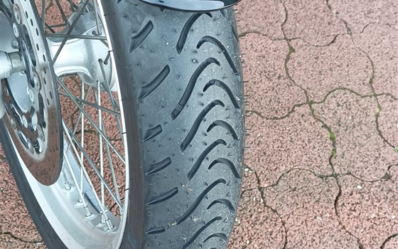 Gebrauchtmotorrad Suzuki XF 650 Freewind - Bild 8