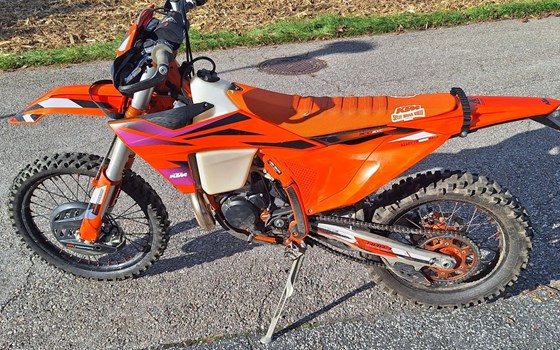 Gebrauchtmotorrad KTM 300 EXC HARDENDURO - Bild 1 Gebrauchtmotorrad KTM 300 EXC HARDENDURO - Bild 1