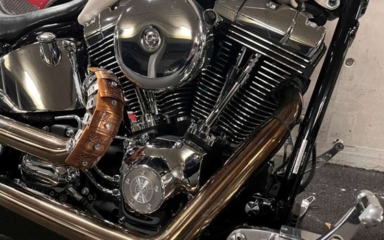 Gebrauchtmotorrad Harley-Davidson Softail Fat Boy FLSTF - Bild 21 Gebrauchtmotorrad Harley-Davidson Softail Fat Boy FLSTF - Bild 21