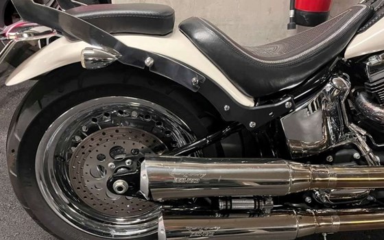 Gebrauchtmotorrad Harley-Davidson Softail Fat Boy FLSTF - Bild 24 Gebrauchtmotorrad Harley-Davidson Softail Fat Boy FLSTF - Bild 24
