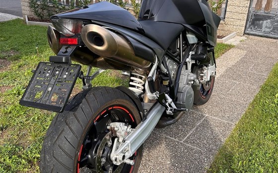 Gebrauchtmotorrad KTM 990 Super Duke - Bild 3 Gebrauchtmotorrad KTM 990 Super Duke - Bild 3