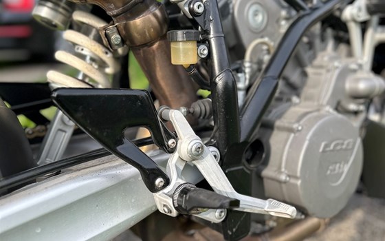 Gebrauchtmotorrad KTM 990 Super Duke - Bild 7 Gebrauchtmotorrad KTM 990 Super Duke - Bild 7