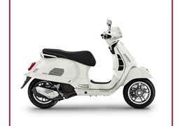 Neumotorrad Vespa GTS 125 Super Neumotorrad Vespa GTS 125 Super