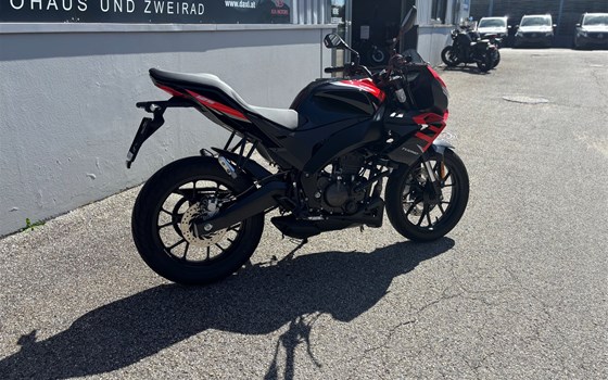 Gebrauchtmotorrad Aprilia Tuono 125 - Bild 3