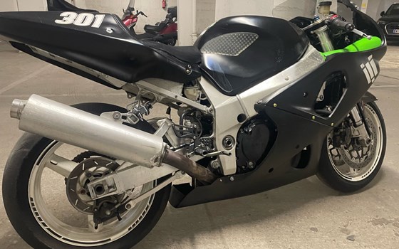 Gebrauchtmotorrad Suzuki GSX-R 750 - Bild 5 Gebrauchtmotorrad Suzuki GSX-R 750 - Bild 5