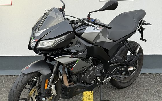 Gebrauchtmotorrad Aprilia Tuono 125 - Bild 3