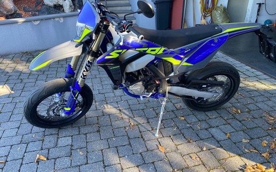 Gebrauchtmotorrad Sherco 125 2T SM FACTORY - Bild 2 Gebrauchtmotorrad Sherco 125 2T SM FACTORY - Bild 2