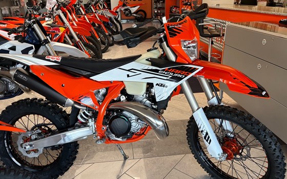 Neufahrzeug KTM 300 EXC HARDENDURO - Bild 3 Neufahrzeug KTM 300 EXC HARDENDURO - Bild 3