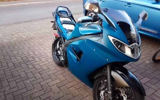 Gebrauchtmotorrad Triumph Sprint ST 1050 - Bild 1