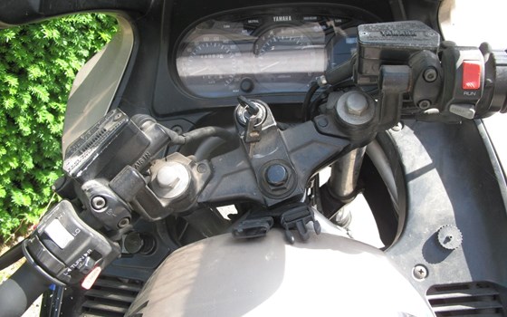 Gebrauchtmotorrad Yamaha FJ 1200 - Bild 3