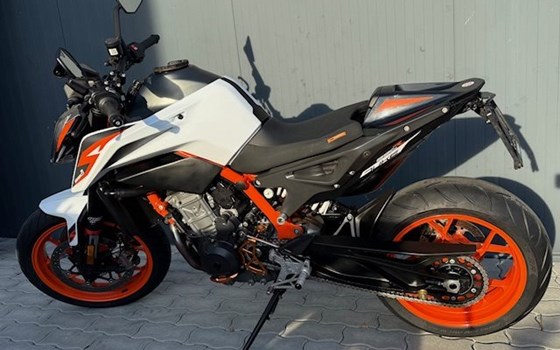Gebrauchtmotorrad KTM 890 Duke R - Bild 7