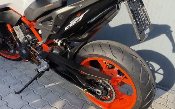 Gebrauchtmotorrad KTM 890 Duke R - Bild 8