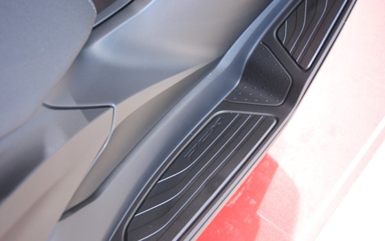 Gebrauchtmotorrad Honda PCX125 DX - Bild 7