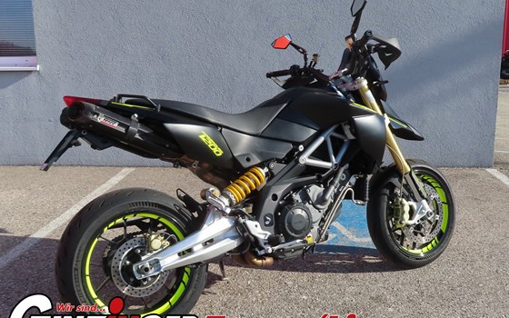 Gebrauchtmotorrad Aprilia Dorsoduro 1200 - Bild 4 Gebrauchtmotorrad Aprilia Dorsoduro 1200 - Bild 4