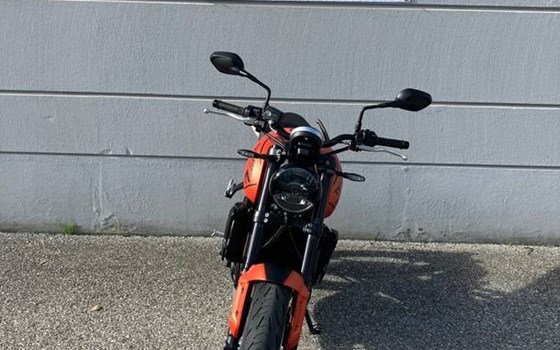 Gebrauchtmotorrad Triumph Trident 660 - Bild 4 Gebrauchtmotorrad Triumph Trident 660 - Bild 4