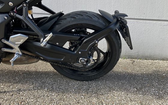 Gebrauchtmotorrad Triumph Trident 660 - Bild 17 Gebrauchtmotorrad Triumph Trident 660 - Bild 17