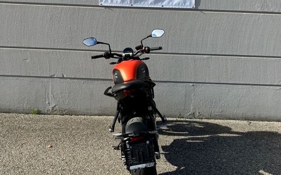 Gebrauchtmotorrad Triumph Trident 660 - Bild 6 Gebrauchtmotorrad Triumph Trident 660 - Bild 6