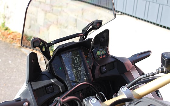 Gebrauchtmotorrad Honda CRF1000L Africa Twin Adventure Sports - Bild 5 Gebrauchtmotorrad Honda CRF1000L Africa Twin Adventure Sports - Bild 5