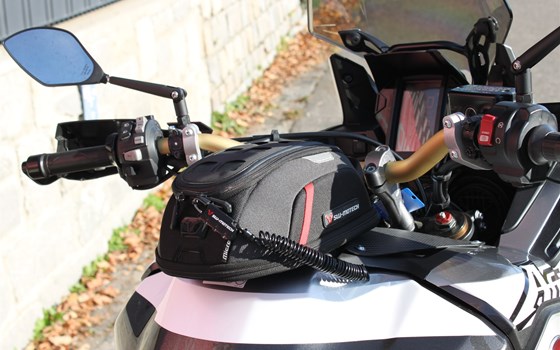 Gebrauchtmotorrad Honda CRF1000L Africa Twin Adventure Sports - Bild 6 Gebrauchtmotorrad Honda CRF1000L Africa Twin Adventure Sports - Bild 6