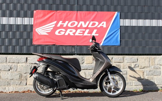 Gebrauchtmotorrad Piaggio Medley 125 - Bild 2 Gebrauchtmotorrad Piaggio Medley 125 - Bild 2